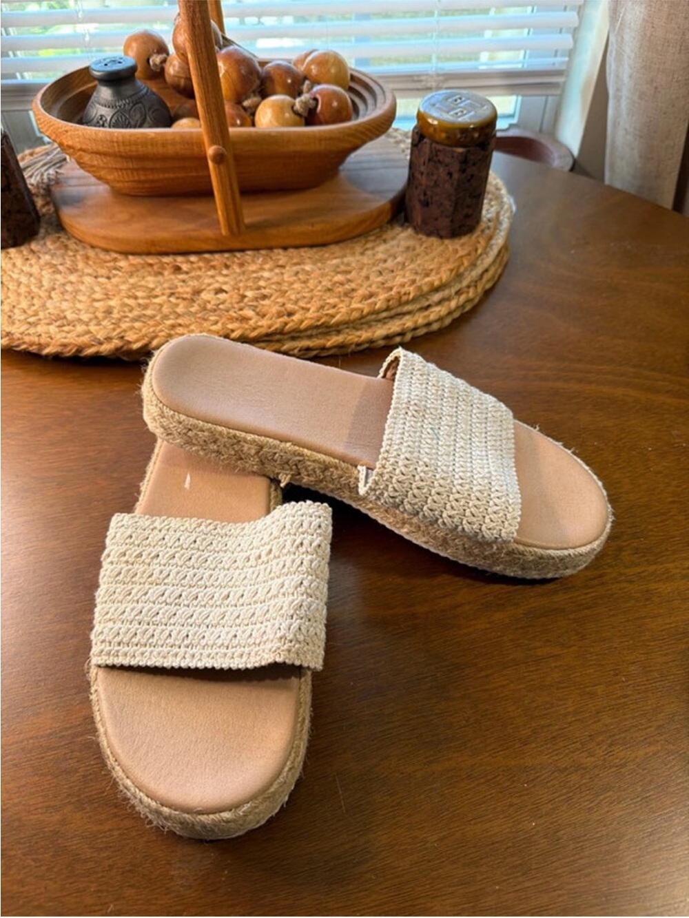 Woven Neutral Slide Mules in Beige Size 9.5